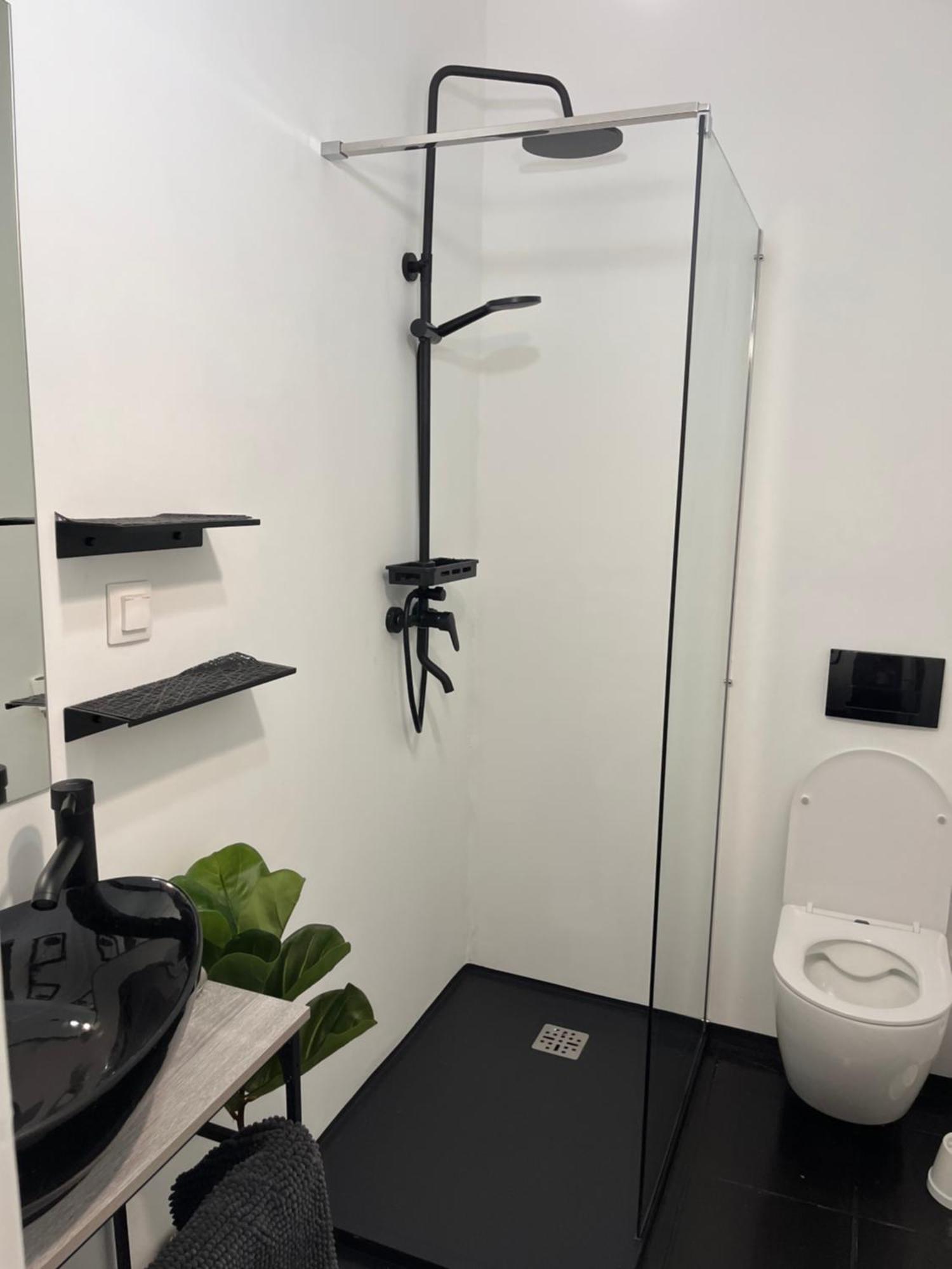 Utcara Nyilo Apartman 瓦茨 外观 照片